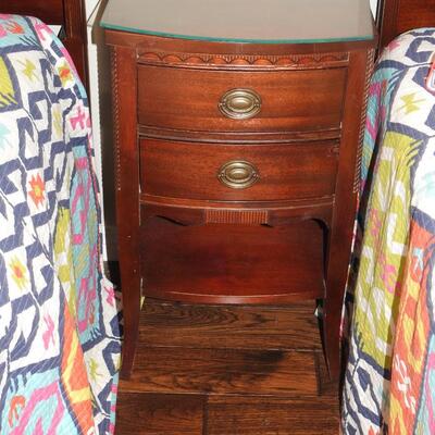 Vintage Mahogany Twin Bed Set