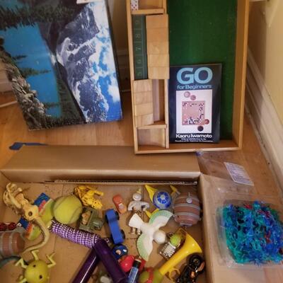 Miscellaneous toys