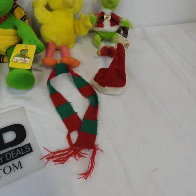 7 pc Stuffed Animals: Kermit, Grinch, Franklin, Big Bird, Elmo, Fozzie Bear, etc