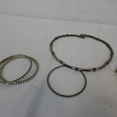 22 pc Jewelry, Mostly Bracelets: Turquoise, Rhinestone, Gold, Necklace, etc