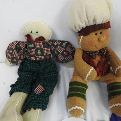 11 pc Holiday Decor: Gingerbread Stuffed animals and Figures, Penguin