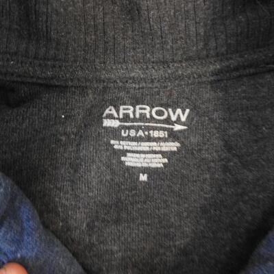 Mens Apparel, 3 Coats, 1 Pair of Snow Pants, Medium and Large,
