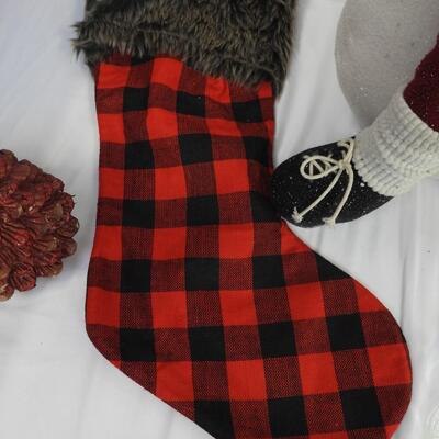 9 pc Christmas Decor: Stockings, 3 Mugs, Christmas Tree Candle