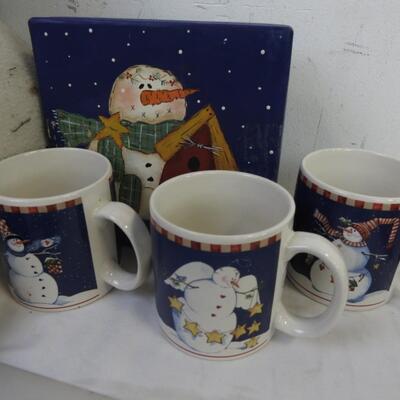 9 pc Christmas Decor: Stockings, 3 Mugs, Christmas Tree Candle