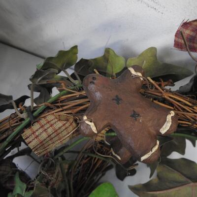 2 Gingerbread Man Garlands, Twine and Faux Leaves