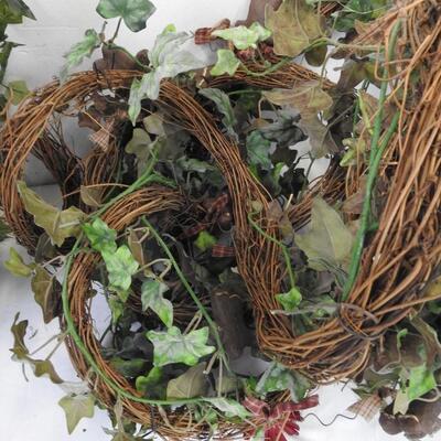 2 Gingerbread Man Garlands, Twine and Faux Leaves