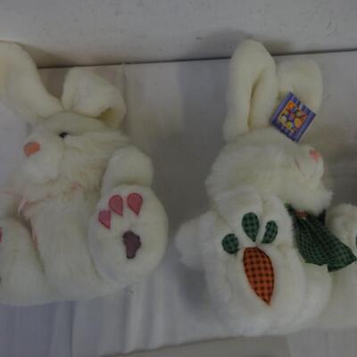 5 Stuffed Animals, Kellytoy Ziggy Stuffed Animals, 2 Bunnies