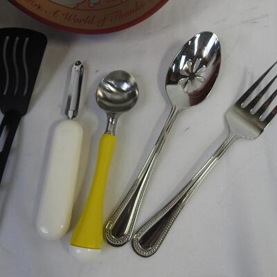 20+ Kitchen Lot: Magna Lite Metal Pot, Utensils, Knives, Measuring Cups