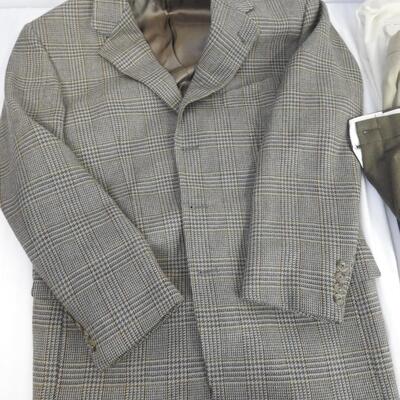 4 pc Apparel, 3 Pairs of Dress Pants, L.L. Bean Traveler, Joseph Abboud Jacket