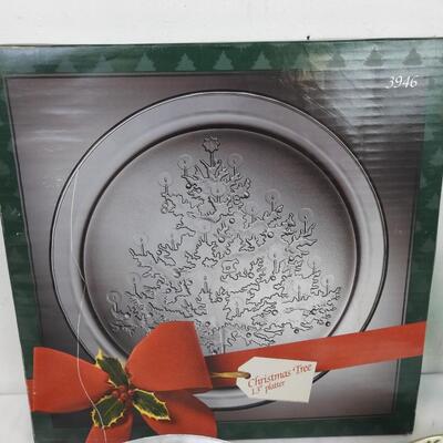 16 pc Christmas: 13" Tree Platter, Crystal Plates, Decorative Plates