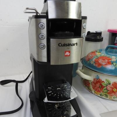8 pc Kitchen: Cuisinart Coffee Maker, Bottles, Tall Mug, Pioneer Woman Pot