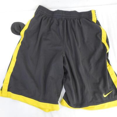 2 Pairs of Shorts and 2 Pairs of Pants, Nike, Eddie Bower, Kuhl