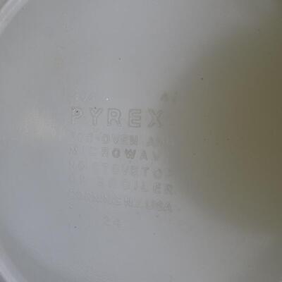 3 pc Pyrex, 2 Large Glass Bowls, 2 Bread Pan