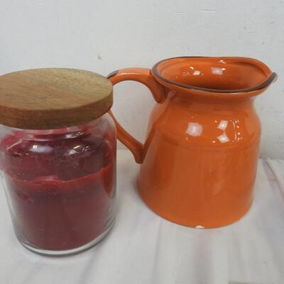 2 Ceramic Apple Picker Statues, DÃ©cor Wheelbarrow, Orange Pitcher, Red Candle