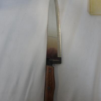 Kitchen Lot: 3 Pitchers, Cutting Board, Several Knives, Silverware, Spoons, etc