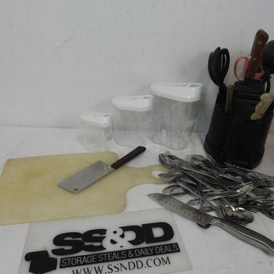 Kitchen Lot: 3 Pitchers, Cutting Board, Several Knives, Silverware, Spoons, etc