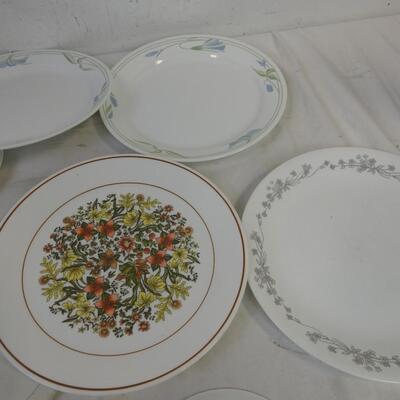 Correlle and Corning Dish Set: 2 Cups, 4 Big Plates, 5 Small Plates, Bowls, Lid