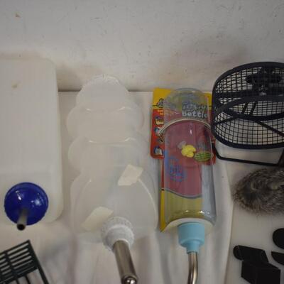 9 pc Pet Lot: Rabbits Book, Snap'y Fit Water/Food Bowl, Water Containers
