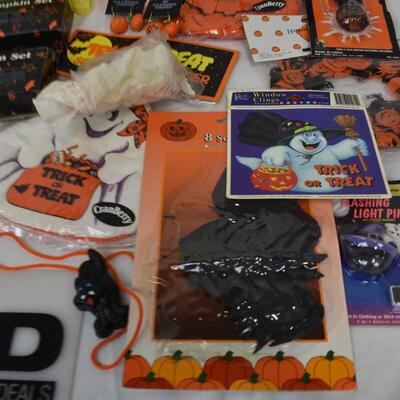 Halloween DÃ©cor: Earrings, Bells, Lights, Pumpkin, Signs, Bats and More! - New