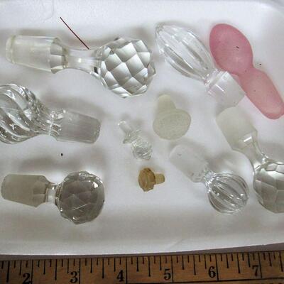 Lot of Vintage Glass Stoppers