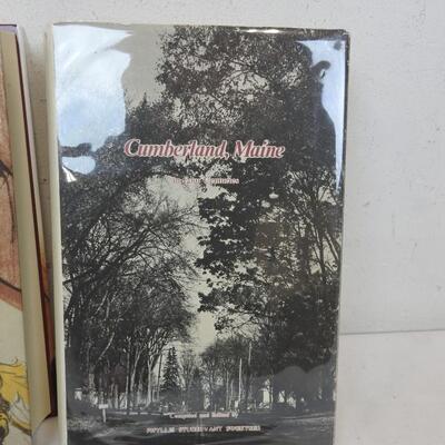 2 Hardcover Books, Faber Book of Opera (2001), Cumberland Maine History (1976)