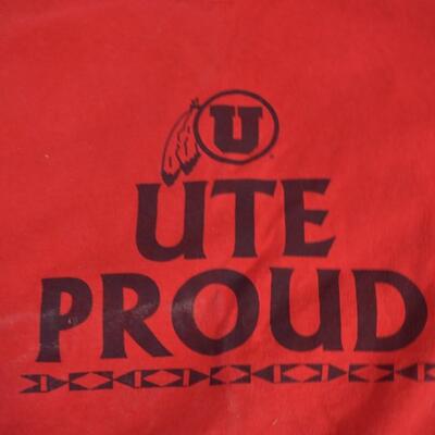 3 pc University of Utah Apparel, Coat Large, S Jacket, Large T-Shirt