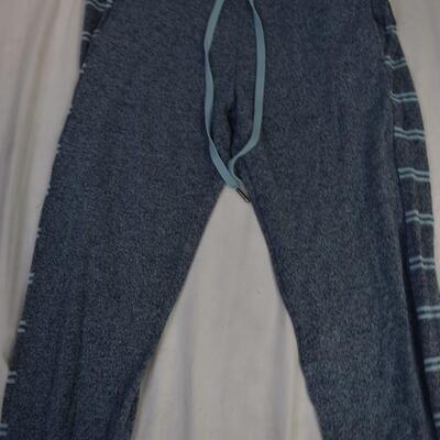 5 pc Women's Sports Apparel, Nike, Sweat Pants, Gold Crush, Felina