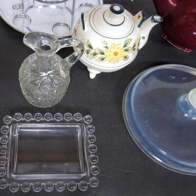 Lot of Vintage Orphaned Pieces, Read Description