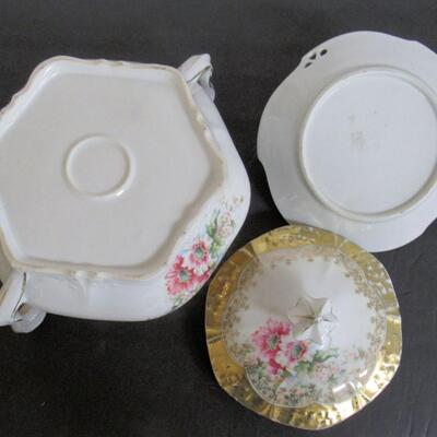 Vintage Decorative Dishes, Small Covered Serving Dish, Handled Basket