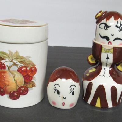 Misc Kitchenware Lot, Figural Shakers and Eggcup, Figural Mug, Metlox Red Rooster Bowls, More