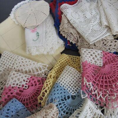 Large Lot of Fancywork, Doileys, Table Runners