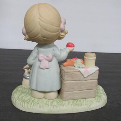 Vintage Precious Moments Figurine
