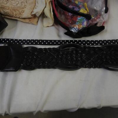 20+ pc Personal Care & Accessories: Hangers, purses, phone covers, mirror, belts