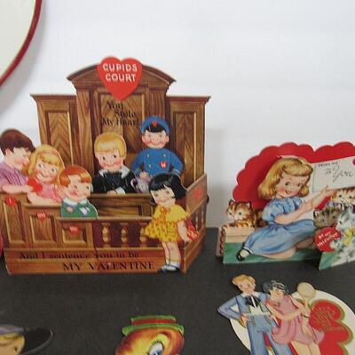 Lot of Vintage Valentines
