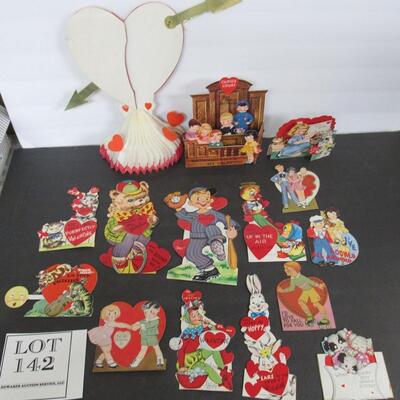 Lot of Vintage Valentines