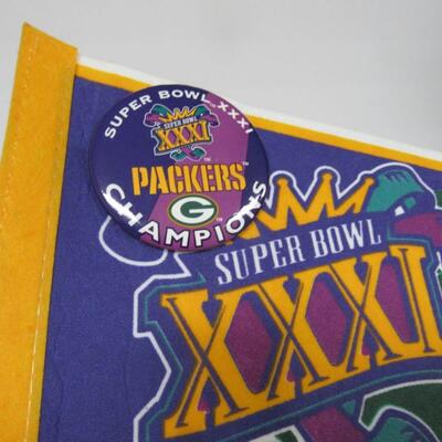 Lot of Older Green Bay Packers Memorabilia, Superbowl Pennant and Pin, Team Photos, More