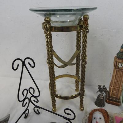 Home decor 15+ pcs: NYC Big Apple metal picture frame, music note hooks, candles