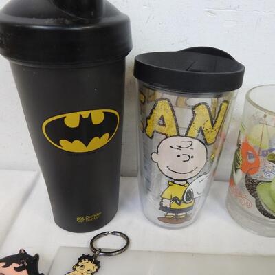 7 pc Collector set: Peanuts, Batman, Shrek, I love Lucy, Taz & Betty Boop