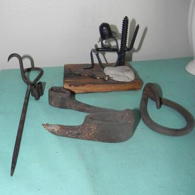 LOT  55  VINTAGE  IMPLEMENTS