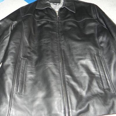 LOT  MENS LEATHER JACKET