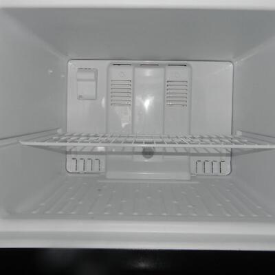 LOT 83  WHIRLPOOL REFRIGERATOR