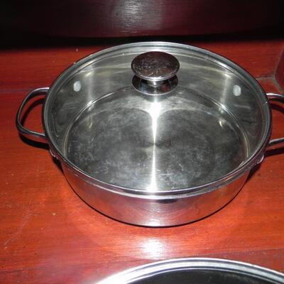 LOT 45  COOKING PANS