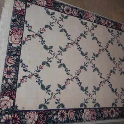 LOT 93 THROW RUG & MATCHING RUNNER