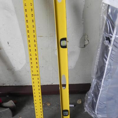 LOT 108  LEVEL-SQUARE -CLAMP/CUT EDGE GUIDE