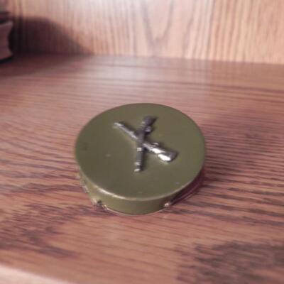 LOT 117  POCKET WATCH & MINITURE TRINKETS