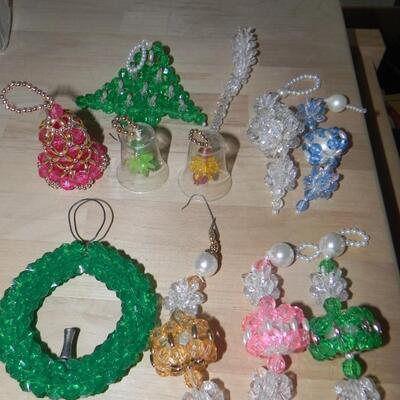 LOT 142 CHRISTMAS ORNAMENTS