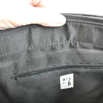 4 Womens Purses: Jessica Simpson, Steve Madden. Black & Brown