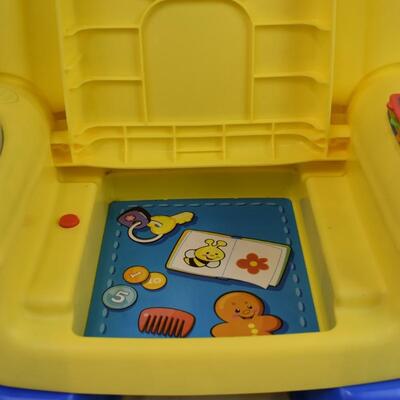 Fisher Price Laugh & Learn Smart Stages Chair with "Magic Seat"12M+,55 lbs -Used