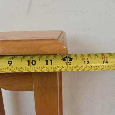 Light Brown Wooden End Table, Plant Stand 21"x12"x12"