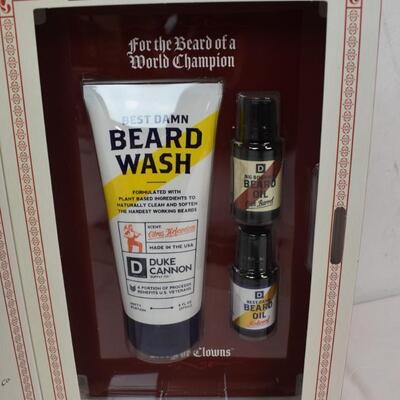 Duke Cannon â€The Beard that Stole Christmasâ€ Beard Grooming Set - New